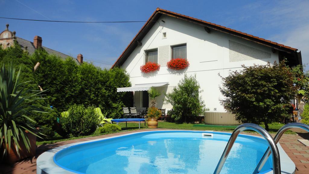 Holiday House Moravkovi Horni Branna Exterior photo